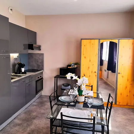 Apartment Le Cocon Beauvaisien - Centre Proche Gare Beauvais